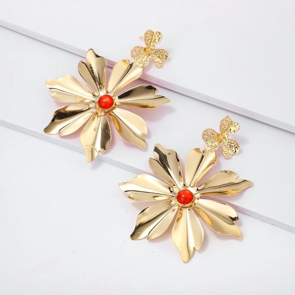 *SERAPHIMA* Gold x Red Flower Pendant Earrings